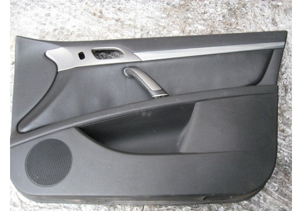 обшивка правої передньої дверки Peugeot 407,1.6hdi,9645544877